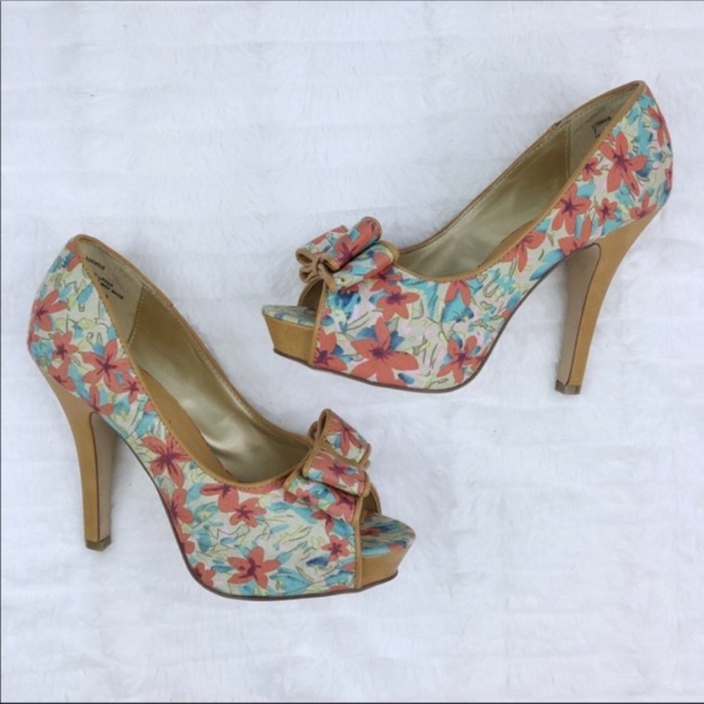 MADDEN GIRL Luckkie Floral Open Toe Heels Size 7